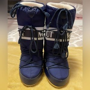 moon boots